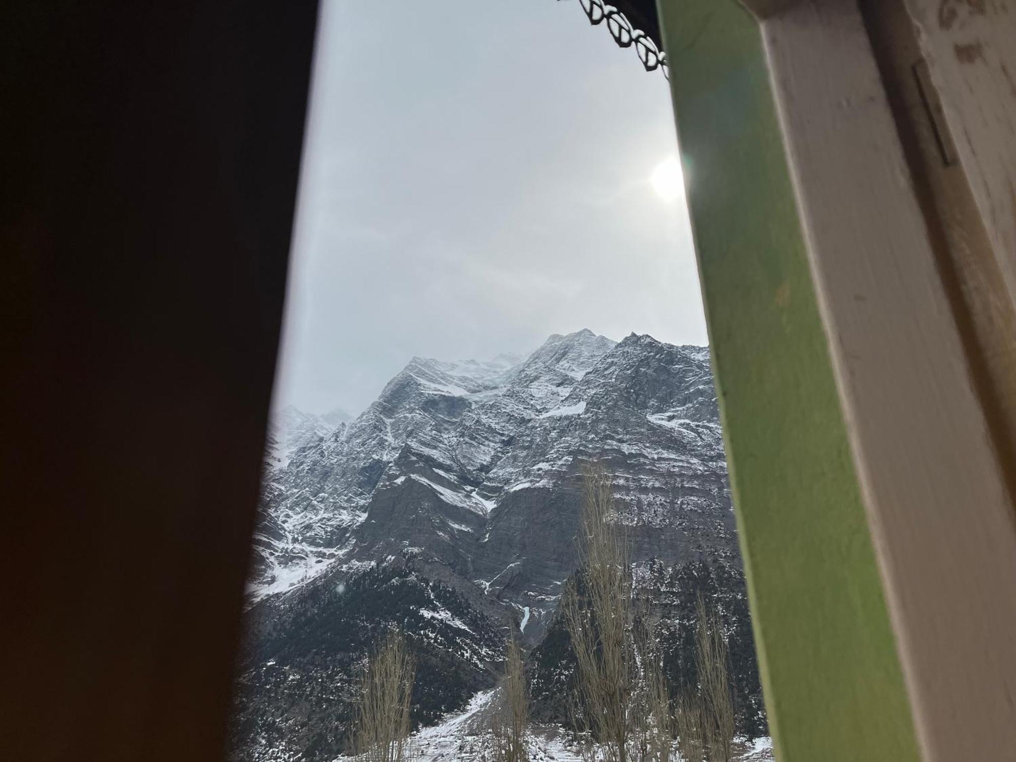 Snowflake Homestay Gondhla 外观 照片