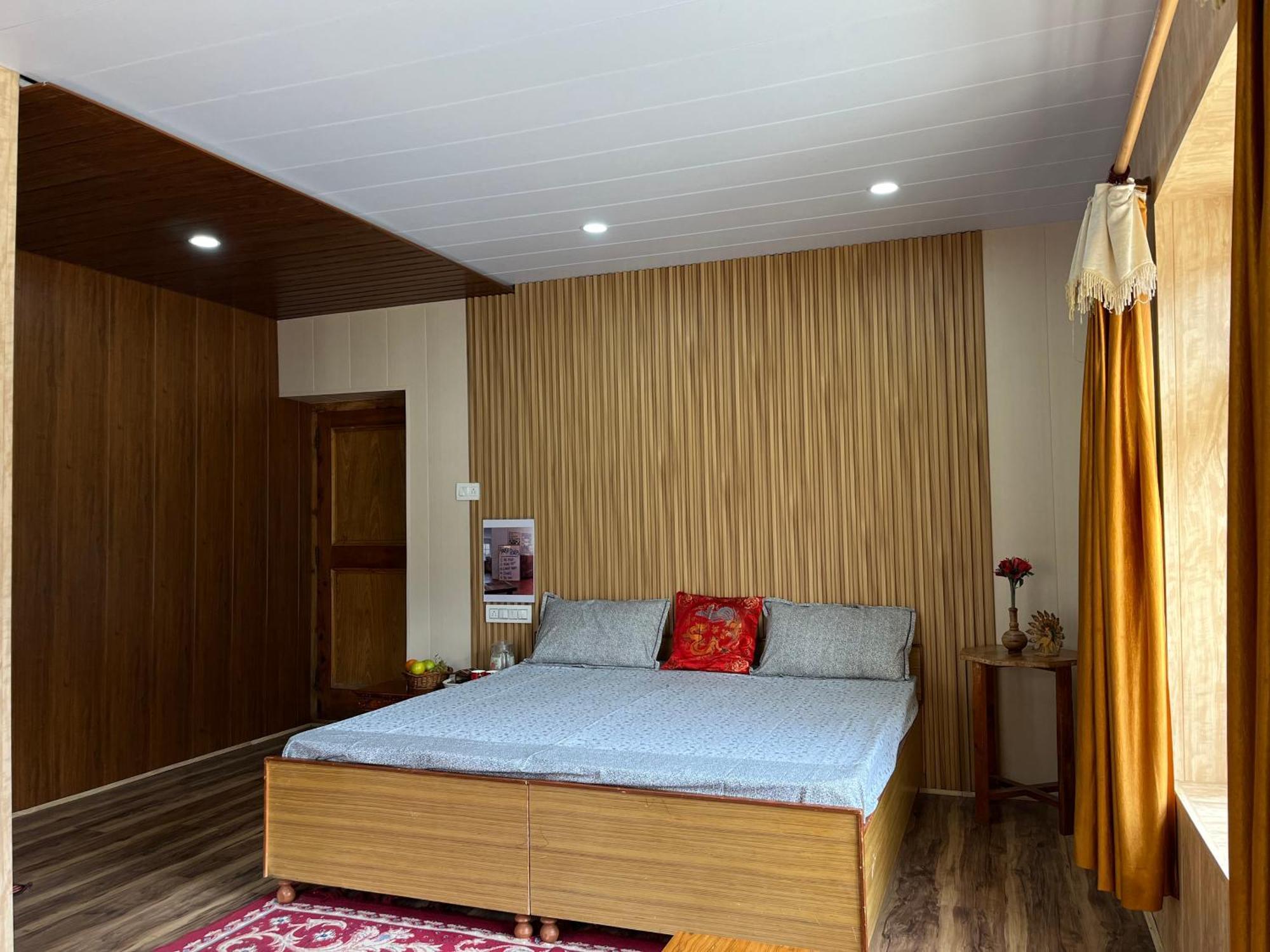 Snowflake Homestay Gondhla 外观 照片