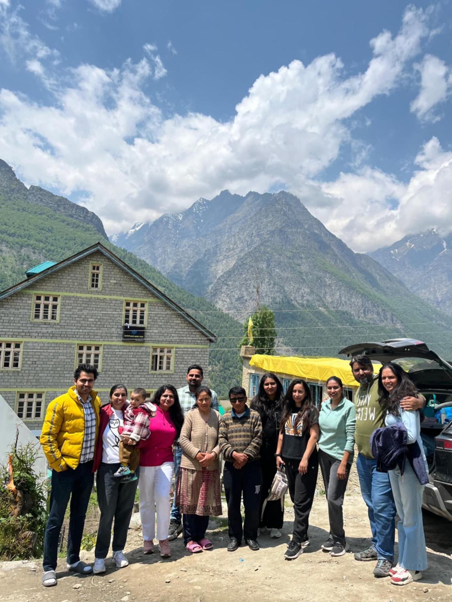 Snowflake Homestay Gondhla 外观 照片