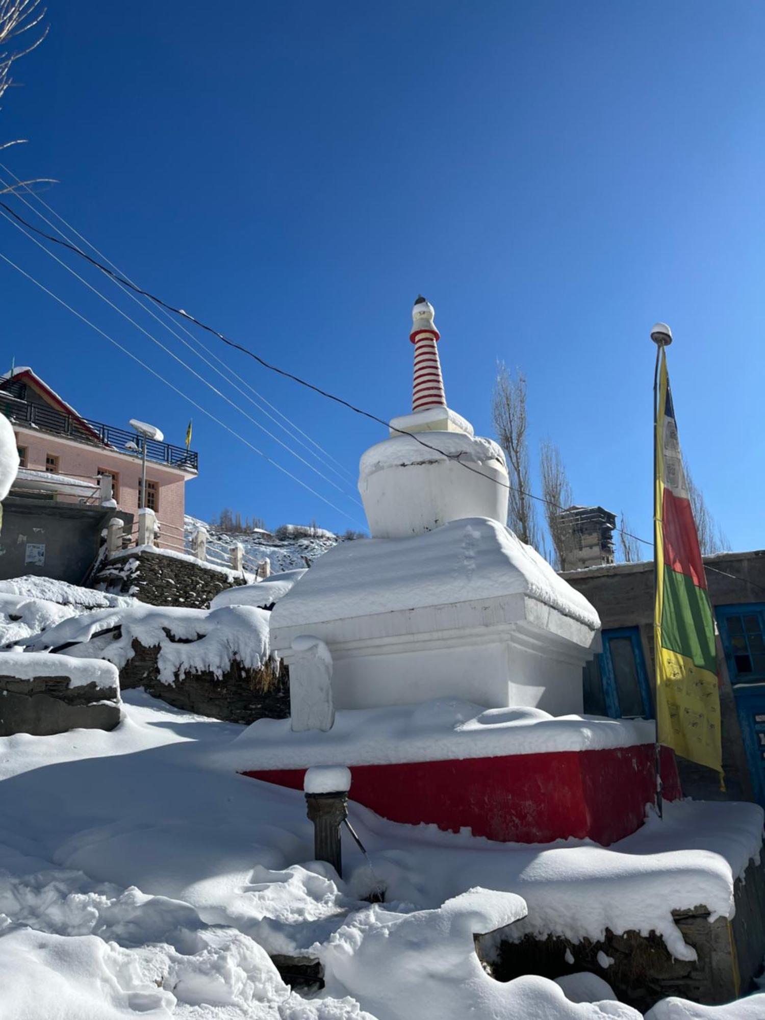 Snowflake Homestay Gondhla 外观 照片